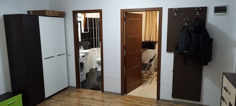 1 Mai, Grivitei, sector 1.